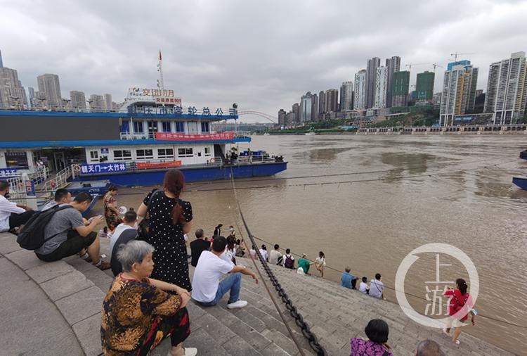 重庆朝天门水位逐日攀升，美好景象尽收眼底